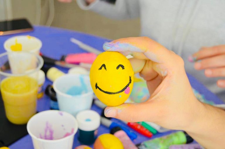 Dialogue & Art Event : Easter Eggs Painting with kids​